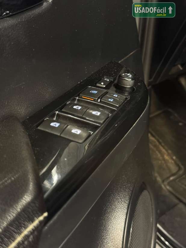 TOYOTA Hilux SRX CD 2.8 4x4 TDI Automático Diesel 2018/2019 — foto 6 de 15