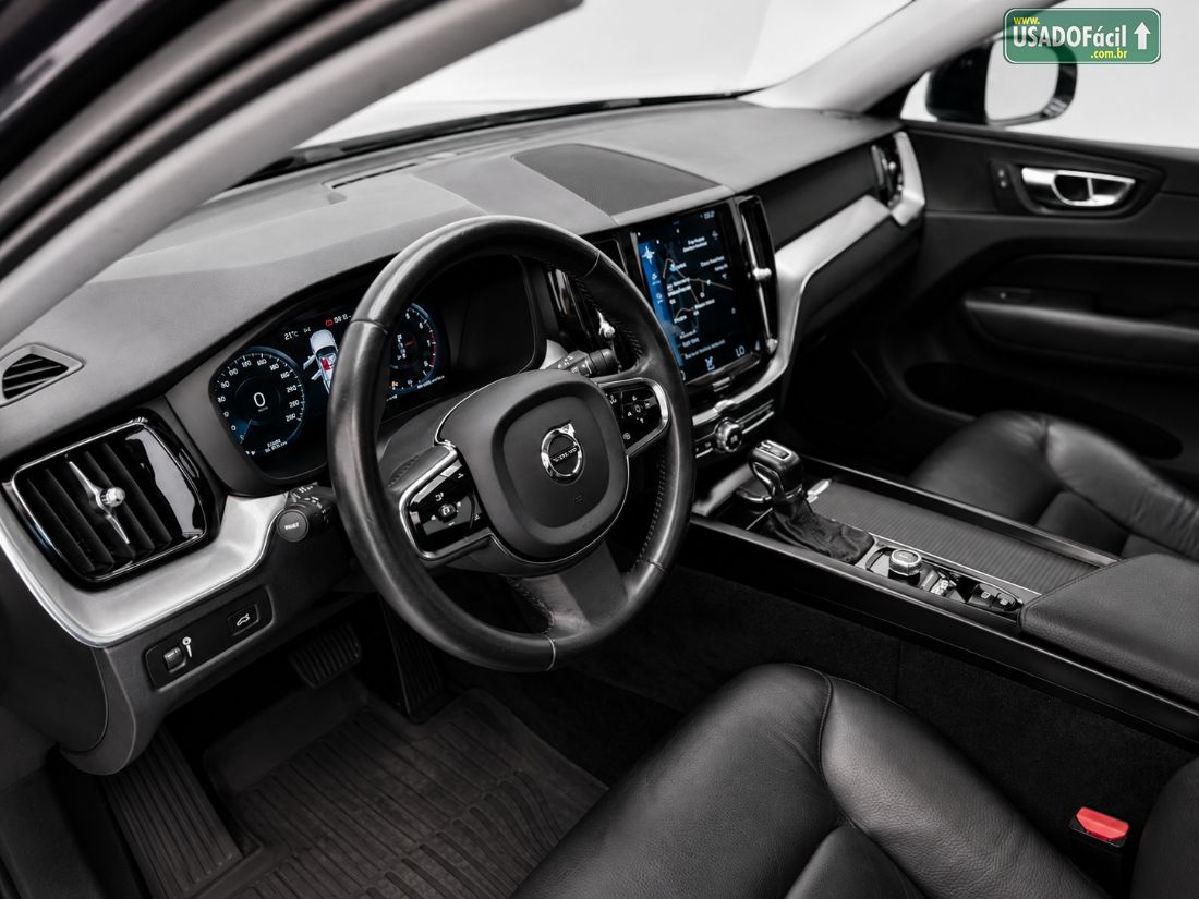 VOLVO Volvo XC 60 T-5 Momentum 2.0 254cv AWD 5P 2019/2020 — foto 9 de 15