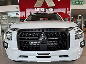 TRITON GL 4X4 AUTOMÁTICO