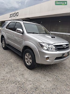 Hilux SW4 SRV D4-D 3.0 4x4 TDI Automático Diesel