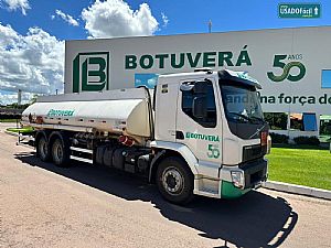 Volvo VM 270 6X2 2p Diesel E5
