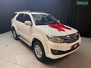 Hilux SW4 SR 4x2 2.7 Mecânico Flex