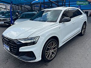 Audi Q8 Performance 3.0 Tfsi Coupe Quattro S-tronic 2021/2021 em Cuiabá - MT