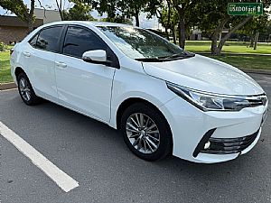 Corolla GLi Upper 1.8 Automático Flex