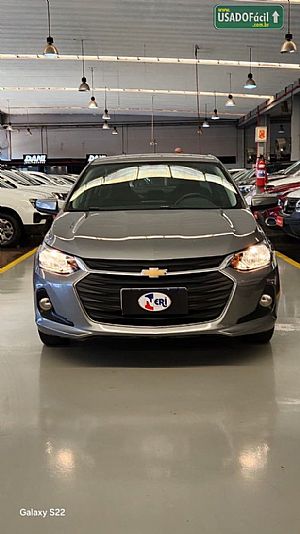 Onix Sedan Plus LT 1.0 Mecânico Flex