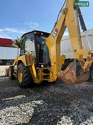 RETROESCAVADEIRA CATERPILLAR 416