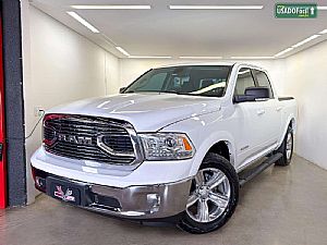 Ram Classic Laramie CD 5.7 V8 4X4 Automático
