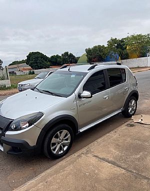 Sandero Stepway 1.6 Automático Hi-Flex