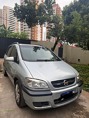 Zafira Expres 2.0 Mpfi Automático Flexpower 5p 2011/2012 em Cuiabá - MT