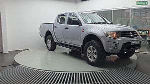 L200 Triton Gl Cd 3.2 4x4 Mecânico Diesel 2014/2015 em Cuiabá - MT