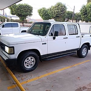 D-20 Luxe 3.9 1993/1994 em Sorriso - MT