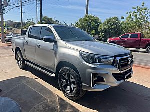 Hilux Srx Cd 2.8 4x4 Tdi Automático Diesel 2018/2019 em Cuiabá - MT