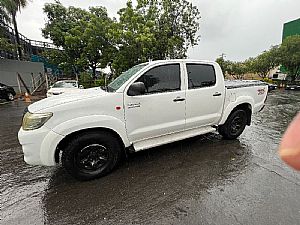 Hilux Cd D4-d 3.0 4x4 Tdi Mecânico Diesel 2015/2015 em Cuiabá - MT