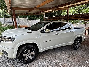 Rampage Laramie CD 2.0 Turbo 4X4 Automático Diesel