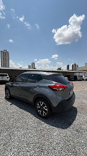 Kicks S Direct 1.6 Automático Flex 2018/2019 em Cuiabá - MT