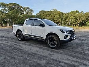 S10 Cd 2.8 4x4 Mecânico Diesel 2016/2017 em Várzea Grande - MT
