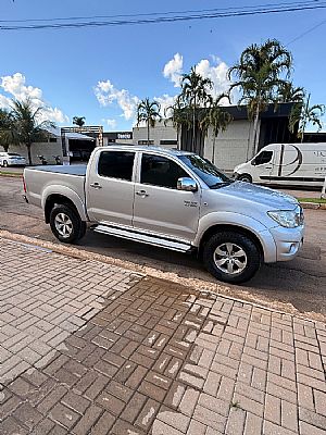 Hilux Sr Cd 2.7 4x2 2010/2010 em Lucas do Rio Verde - MT