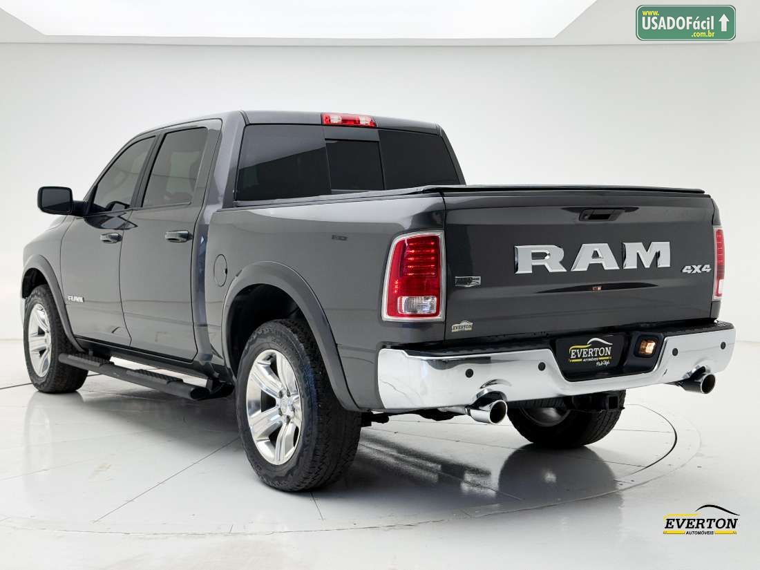 RAM Ram Classic Laramie CD 5.7 V8 4x4 Automático 2023/2023 — foto 7 de 21