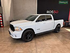 Ram Classic Laramie CD 5.7 V8 4X4 Automático