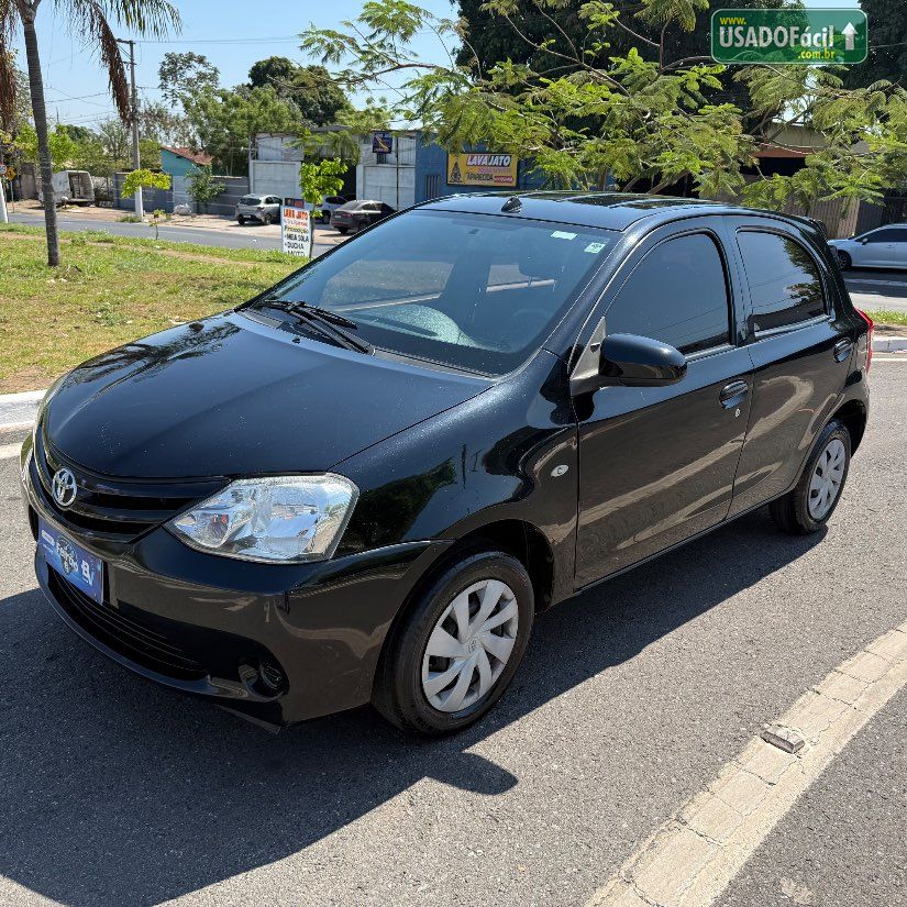 TOYOTA Etios Hatch X 1.3 Mecânico Flex 2016/2017 — foto 3 de 11