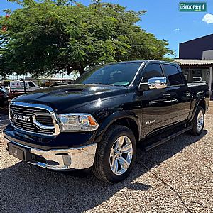 Ram Classic Laramie CD 5.7 V8 4X4 Automático