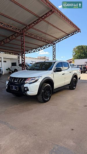 L200 Triton Outdoor GLS CD 2.4 4x4 Automático Diesel
