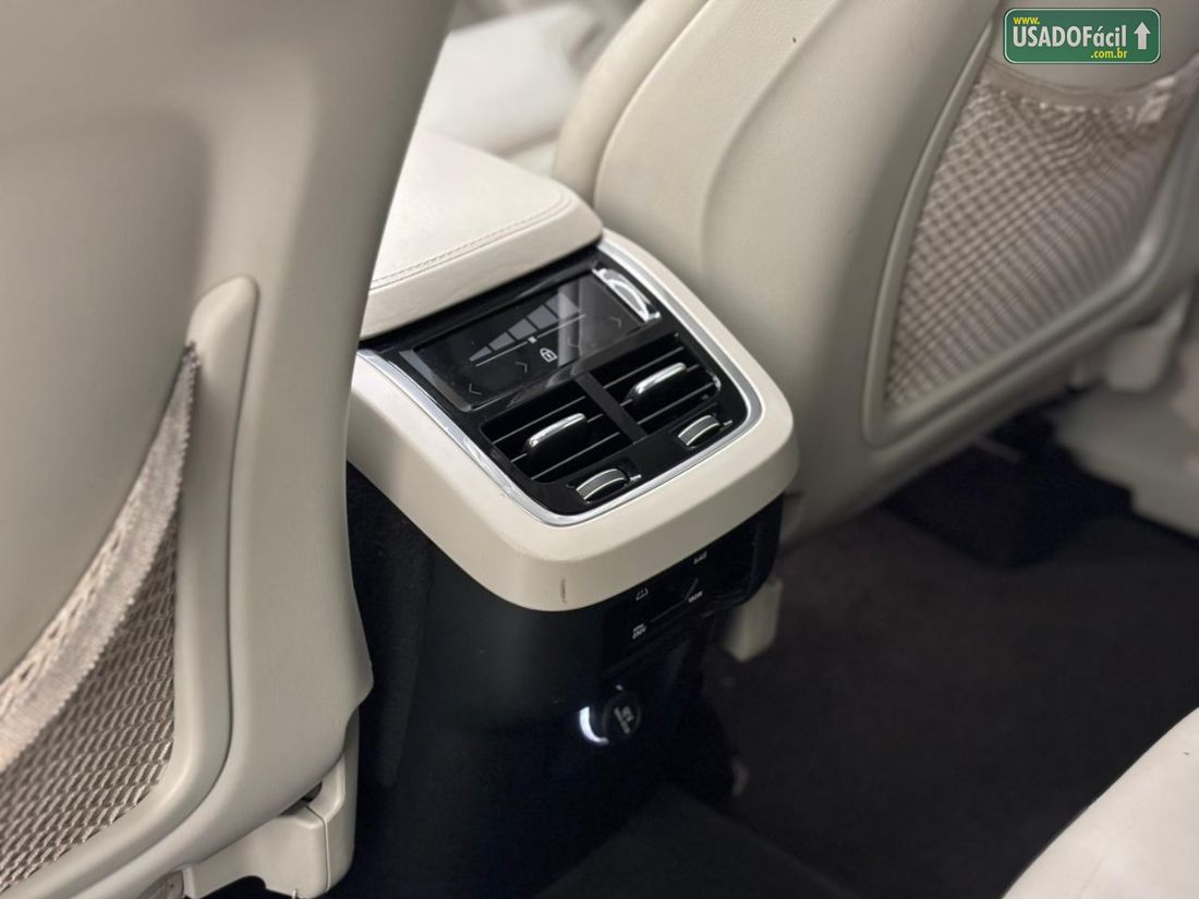 VOLVO Volvo XC 90 D-5 Inscription 2.0 235cv Diesel 5P 2018/2019 — foto 16 de 16