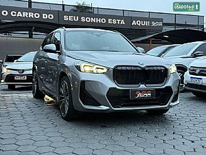 BMW iX 1 eDrive20 X-Line Automático Elétrico