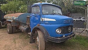 Mercedes L-1113 4x2 tanque pipa