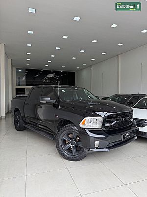 Ram Classic Laramie CD 5.7 V8 4X4 Automático