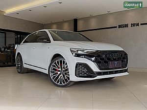 Audi Q8 Performance Black 3.0 TFSI Quattro S-Tronic