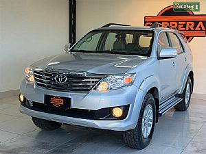 Hilux SW4 SR 4x2 2.7 Mecânico Flex
