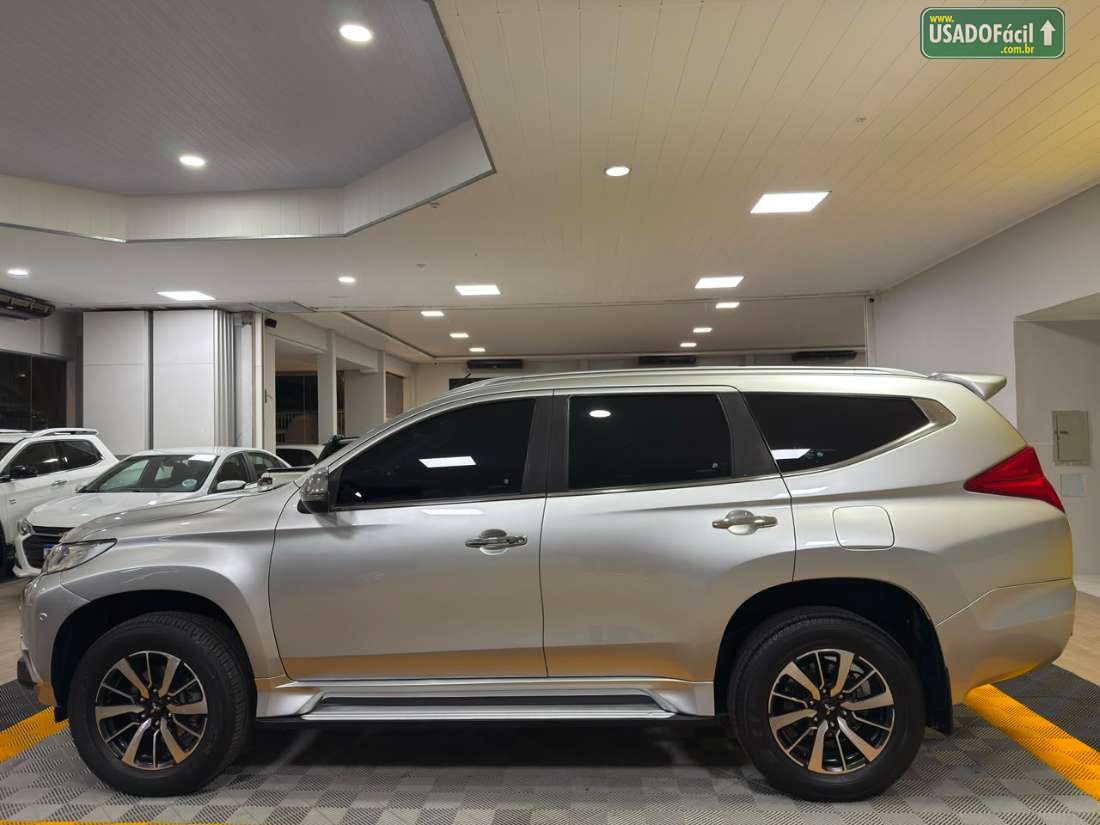 Mitsubishi Pajero Sport HPE 2.4 4x4 Diesel Automático 2019/2020 — foto 4 de 13