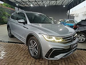 Tiguan Allspace R-line 300 Tsi 2.0 2023/2024 em Cáceres - MT