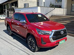 Hilux Srx Cd 2.8 4x4 Tdi Automático Diesel 2016/2017 em Cuiabá - MT