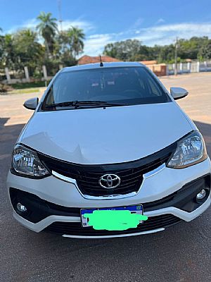 Etios Sedan Platinum 1.5 Automático Flex 2018/2019 em Cáceres - MT