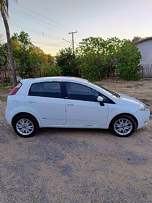 Punto Essence 1.6 Flex 5p 2012/2012 em Cáceres - MT