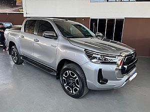 Hilux Srx Cd 2.8 4x4 Tdi Automático Diesel 2022/2023 em Cuiabá - MT