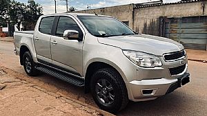 S10 Advantage Cd 2.4 4x2 Flex 2015/2016 em Cuiabá - MT