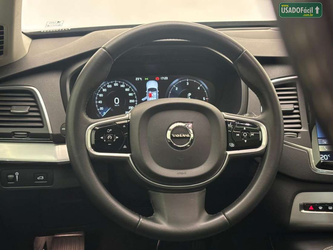 VOLVO Volvo XC 90 D-5 Momentum 2.0 235cv Diesel 5P 2017/2018 — foto 10 de 17