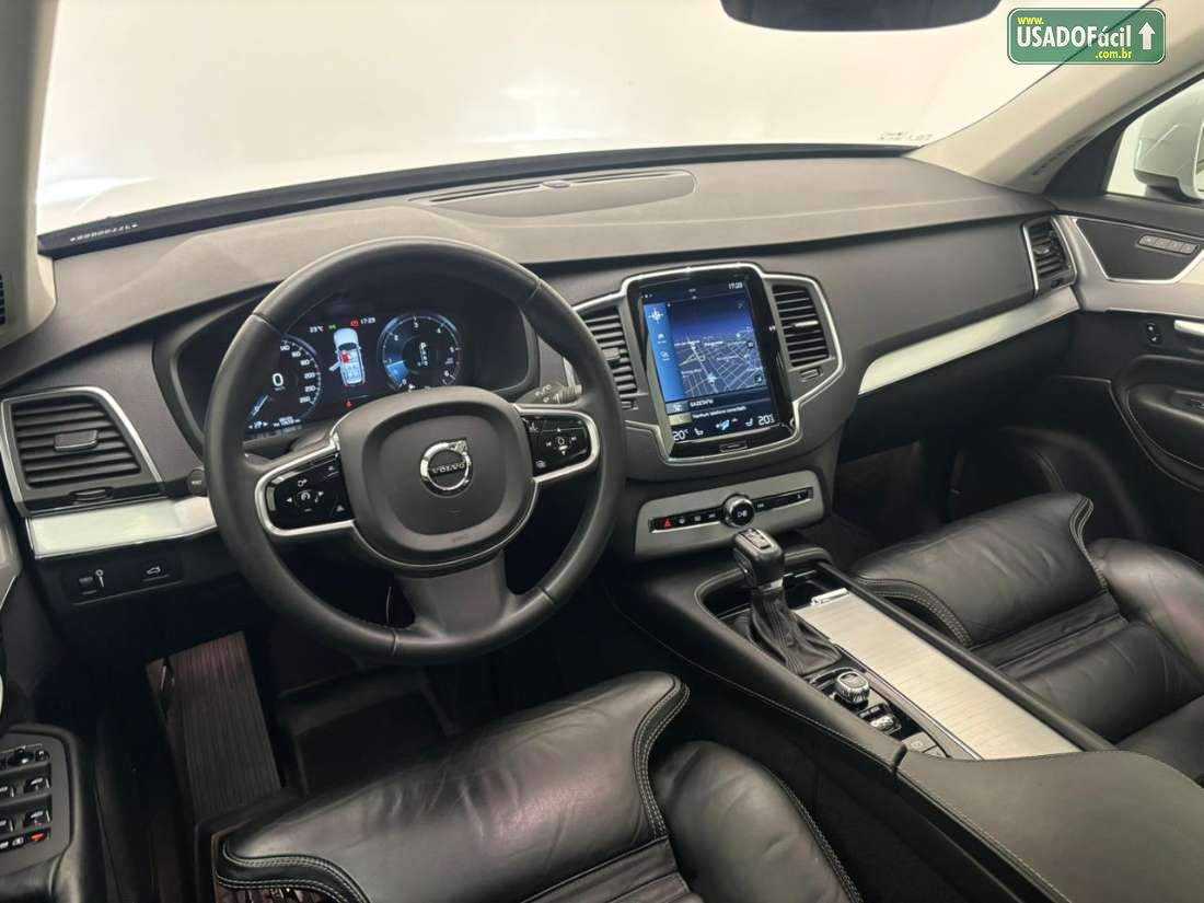 VOLVO Volvo XC 90 D-5 Momentum 2.0 235cv Diesel 5P 2017/2018 — foto 9 de 17