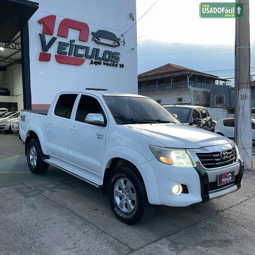 Toyota Hilux SRV CD 2.7 4x4 Automático Flex 2014/2015 — foto 2 de 18