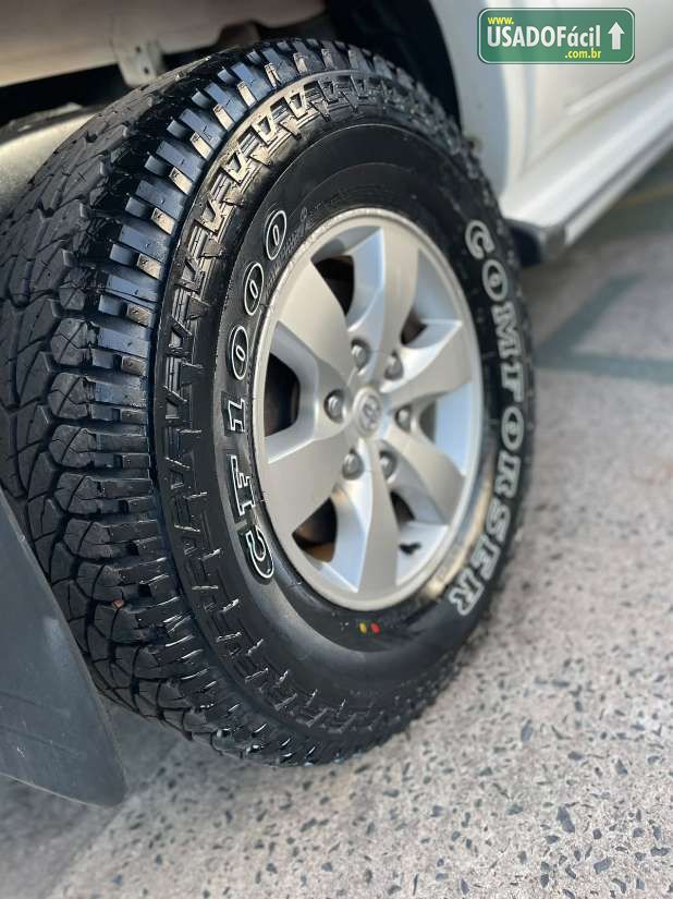 Toyota Hilux SRV CD 2.7 4x4 Automático Flex 2014/2015 — foto 11 de 18