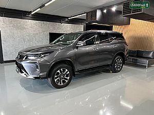 Hilux SRX Plus CD 2.8 4x4 TDI Automático Diesel