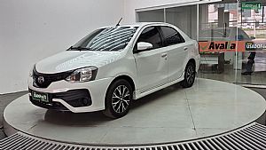 Etios Sedan Platinum 1.5 Automático Flex