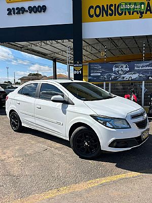 Prisma Sedan LT 1.4 Automático FlexPower