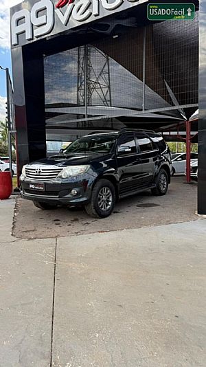 Hilux SW4 SRV D4-D 3.0 4x4 TDI Automático Diesel