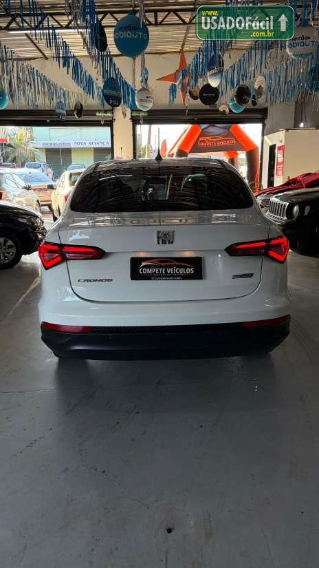 Fiat Cronos Drive 1.3 Automático Flex 2024/2025 — foto 4 de 10