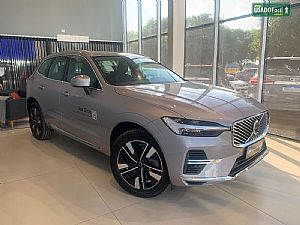 VOLVO XC 60 T8 PLUS