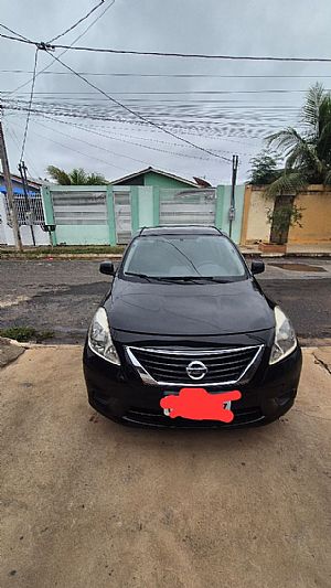 Versa S 1.6 Mecânico Flex Fuel 2013/2014 em Cuiabá - MT